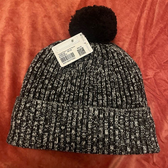 Lululemon Textured Fleece Lined Knit Beanie NEW $64 - Picture 5 of 9